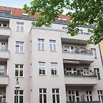 1 Bedroom Gorgeous In Appartement *