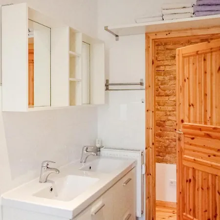 1 Bedroom Gorgeous In Appartement Berlin