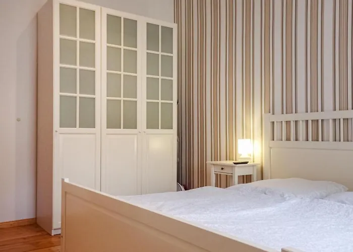 1 Bedroom Gorgeous In * ברלין